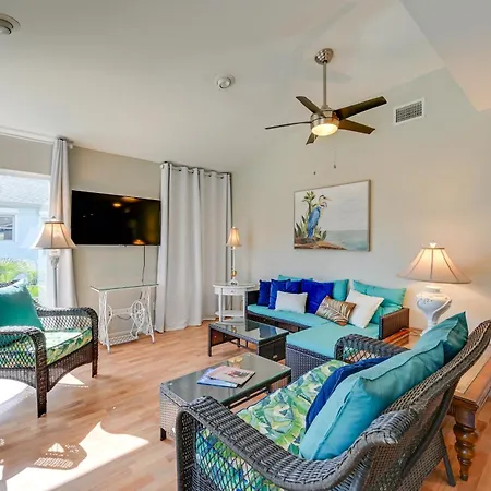 Sunny Marco Island Gem With Shared Pool And Dock! Villa